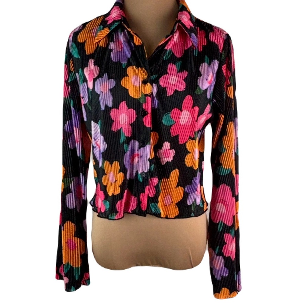 BeaVely Brand Floral Button Down Top